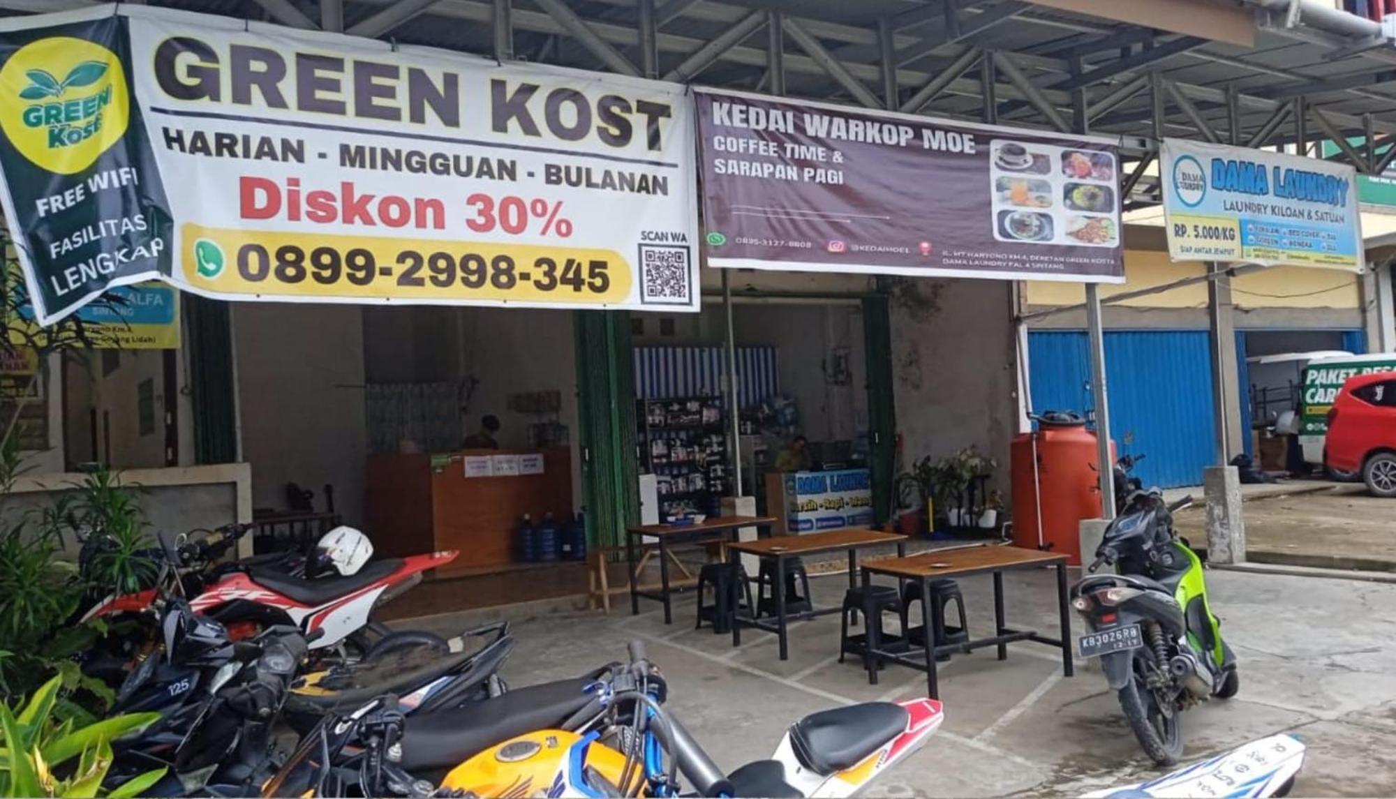 Hostel Greenkost Sintang Exterior foto
